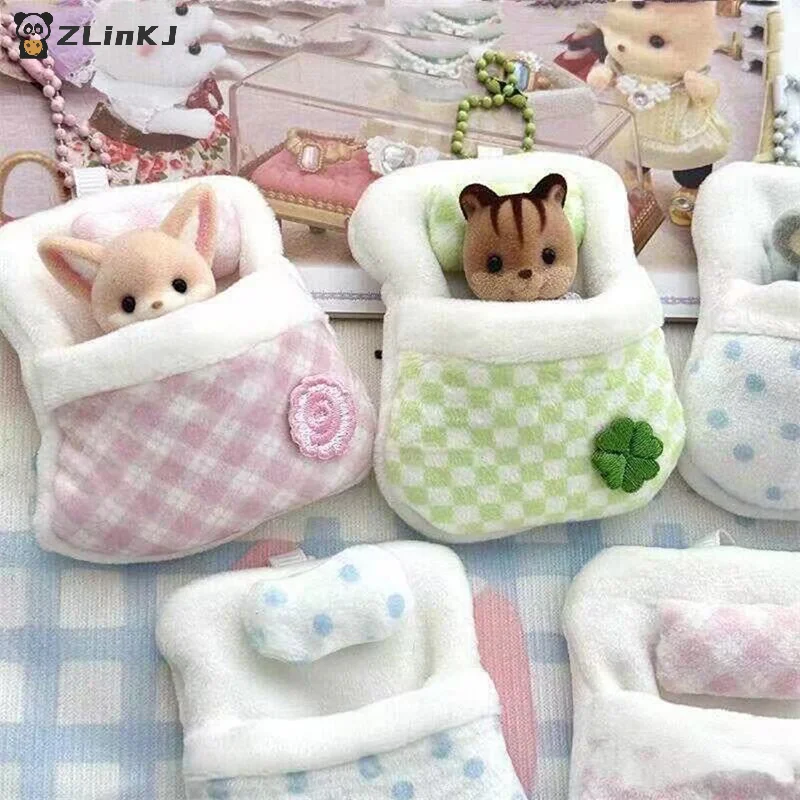 Bedroom Furniture - Niedliche Plüsch-Vierblattklee-Puppe, weicher Schlafsack, Mini-Puppenzimmer-Dekoration, Möbel,